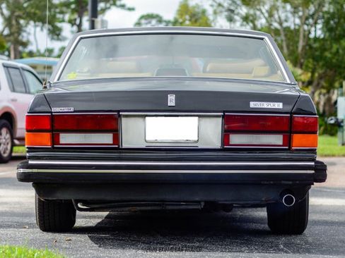 Used 1991 Rolls-Royce Silver Spur II image 7
