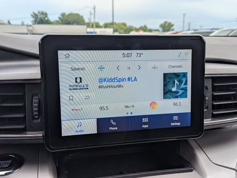 Used 2024 Ford Explorer XLT w/ Equipment Group 202A AWD/4WD image 15