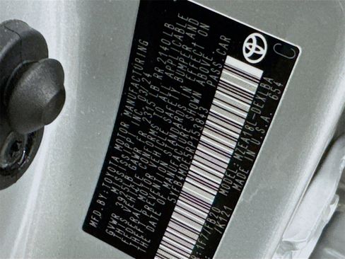 Used 2024 Toyota Corolla LE image 23