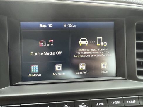 Used 2020 Hyundai Elantra SEL image 13