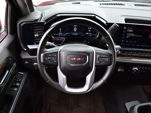 Used 2024 GMC Sierra 1500 Elevation image 33