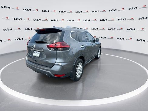 Used 2020 Nissan Rogue S w/ Special Edition Package FWD image 8