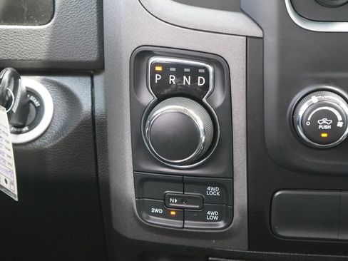 Used 2019 RAM 1500 Express w/ Express Value Package AWD/4WD image 22