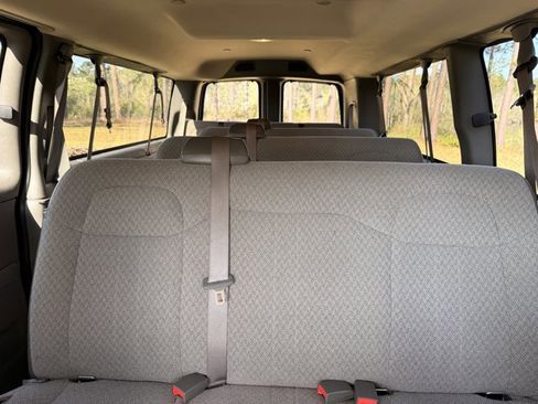 Used 2025 Chevrolet Express 3500 LT w/ LT Preferred Equipment Group image 29