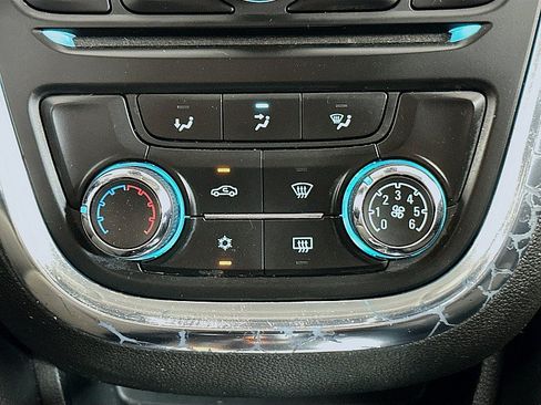 Used 2015 Buick Encore FWD image 16