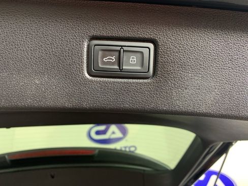 Used 2022 Audi Q7 3.0T Prestige image 37