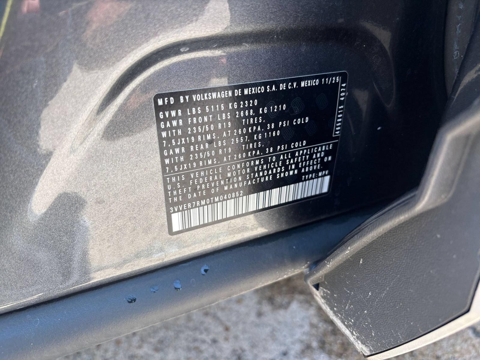 Used 2026 Volkswagen Tiguan SE AWD/4WD image 30