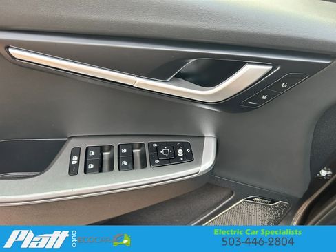 Used 2024 Kia EV6 Wind w/ Wind Technology Package AWD/4WD image 13