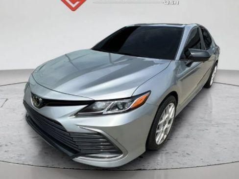 Used 2023 Toyota Camry LE FWD image 5