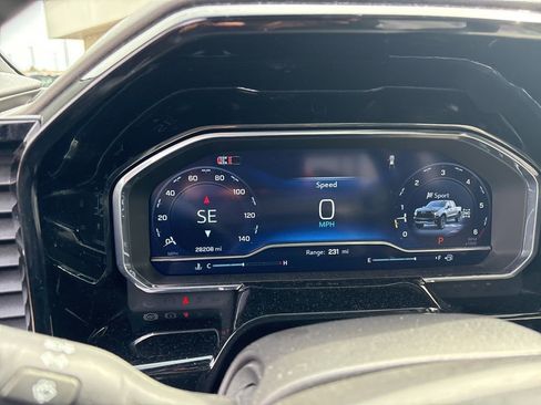 Used 2025 Chevrolet Silverado 1500 ZR2 w/ Technology Package image 10