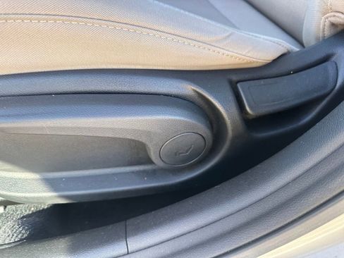 Used 2018 Hyundai Elantra SEL image 26