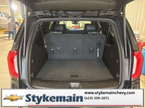 Used 2021 GMC Yukon XL SLT image 36