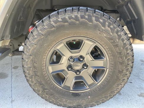 Used 2022 Jeep Gladiator Mojave w/ LED Lighting Group image 15