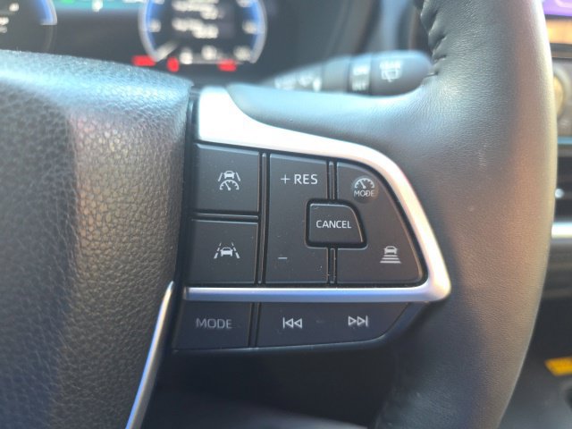 Used 2025 Toyota Grand Highlander AWD Hybrid image 18