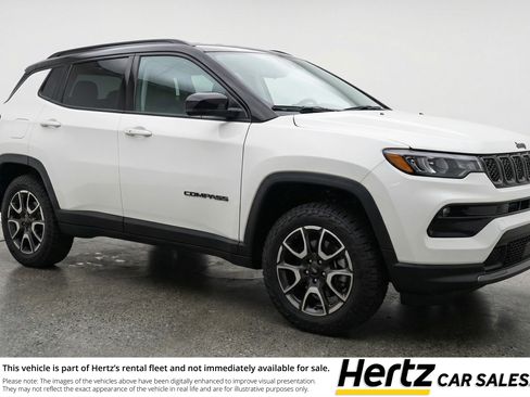 Used 2025 Jeep Compass Trailhawk w/ Trailer Tow Group image 1