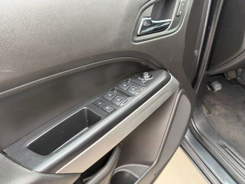 Used 2016 Chevrolet Colorado LT w/ LT Convenience Package image 21