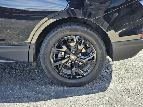 Used 2021 Chevrolet Equinox LT image 11