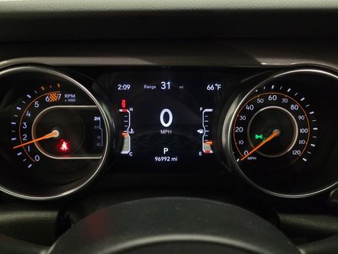 Used 2019 Jeep Wrangler Unlimited Sahara w/ Safety Group AWD/4WD image 23