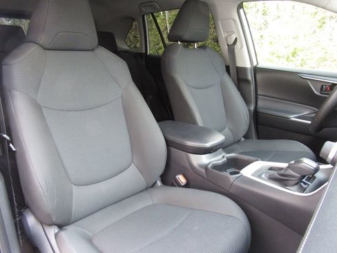 Certified 2024 Toyota RAV4 LE image 18