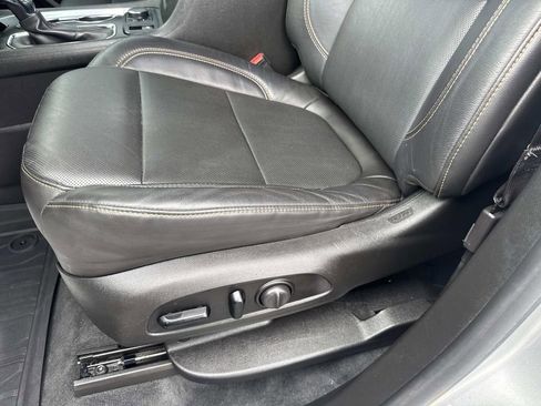 Used 2021 Chevrolet Traverse Premier FWD image 18