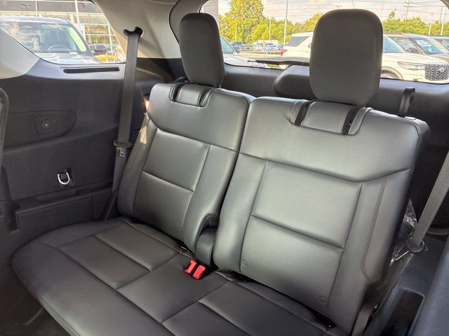 New 2026 Ford Explorer Active w/ Active Comfort Package AWD/4WD image 23