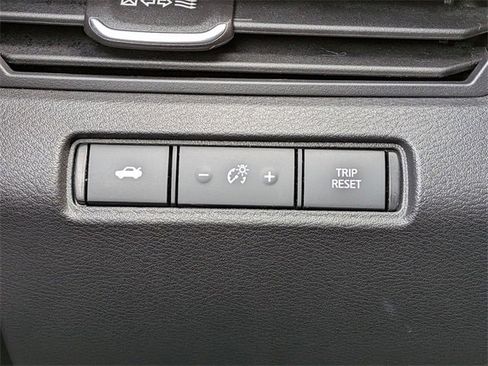 Certified 2024 Nissan Altima 2.5 SR image 25