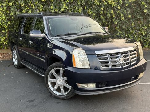 Used 2008 Cadillac Escalade ESV AWD image 3