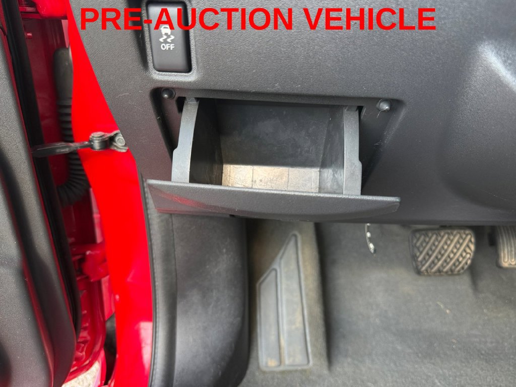 Used 2012 Nissan Sentra 2.0 SR FWD image 26