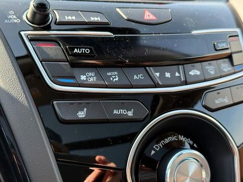 Certified 2025 Acura RDX w/ Technology Package image 18