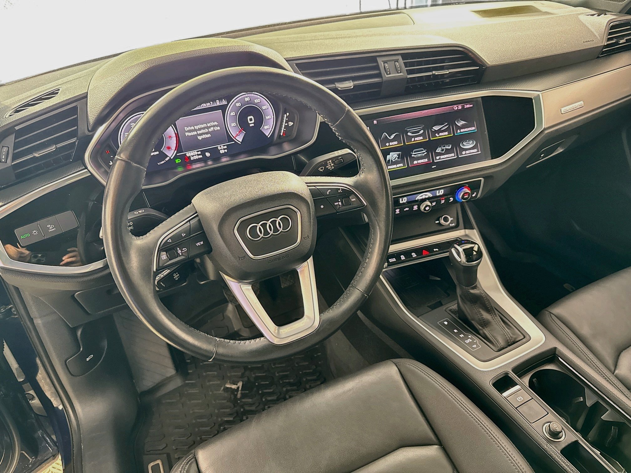 Used 2020 Audi Q3 2.0T Premium Plus w/ Premium Plus Package AWD/4WD image 24