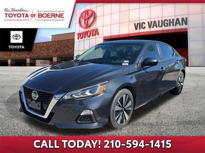Used 2022 Nissan Altima 2.5 SV