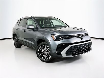 New 2025 Volkswagen Taos SE