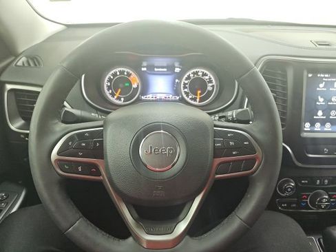 Used 2021 Jeep Cherokee Latitude Lux w/ Comfort/Convenience Group AWD/4WD image 9