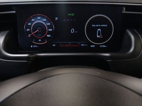 Used 2023 Hyundai Santa Cruz SEL Premium image 19