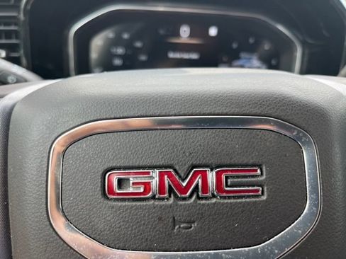 Used 2022 GMC Sierra 1500 SLT AWD/4WD image 30