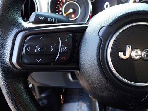 Used 2021 Jeep Wrangler Sport image 13