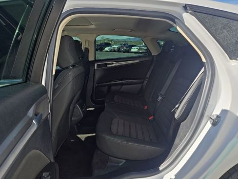 Used 2020 Ford Fusion SE image 38