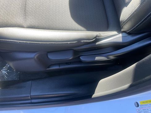 Used 2025 Buick Encore GX Preferred image 23