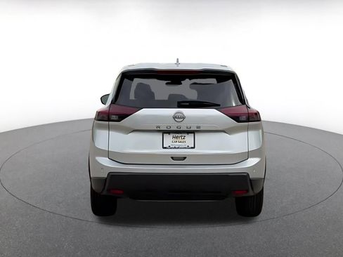 Used 2025 Nissan Rogue SV FWD image 12