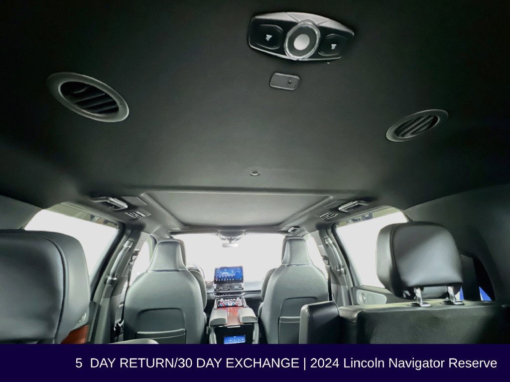 Used 2024 Lincoln Navigator Reserve AWD/4WD image 45