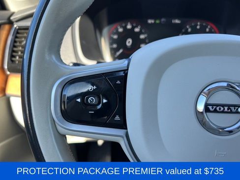 Used 2022 Volvo XC90 T6 Momentum w/ Advanced Package image 11