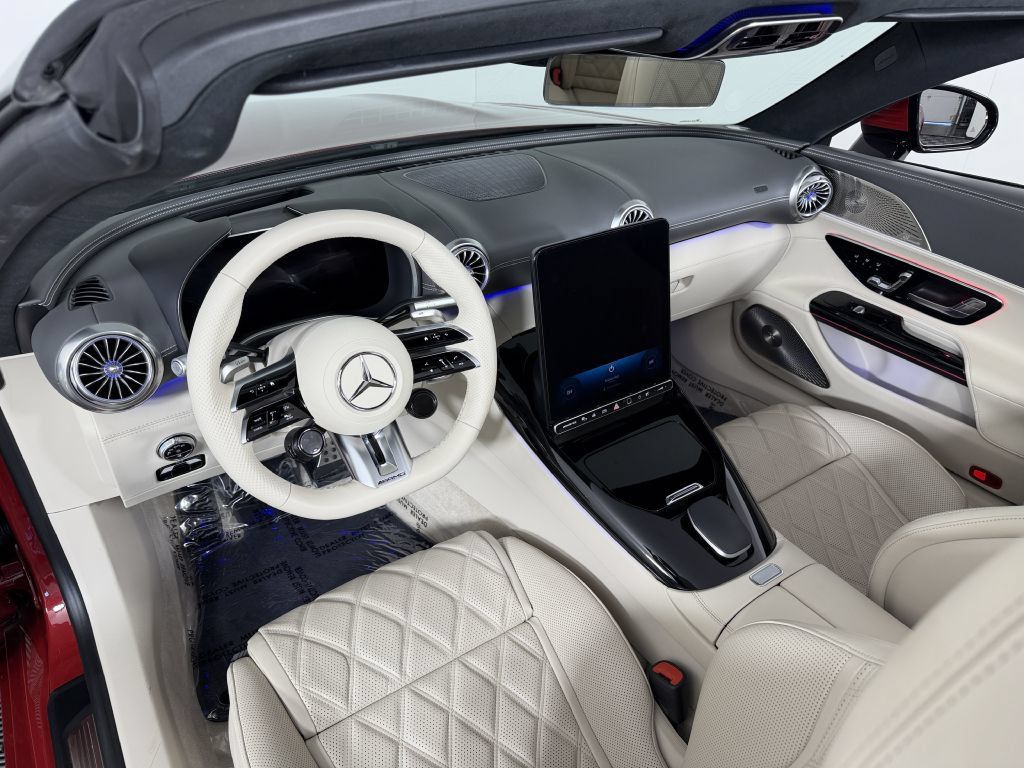 Used 2024 Mercedes-Benz SL 43 AMG image 46