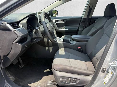 Certified 2025 Toyota RAV4 XLE AWD/4WD image 7