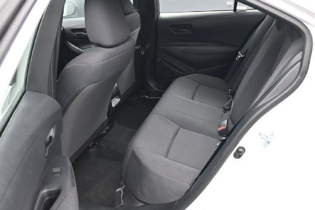 Used 2025 Toyota Corolla LE FWD image 8