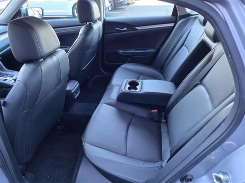 Used 2017 Honda Civic Touring image 10