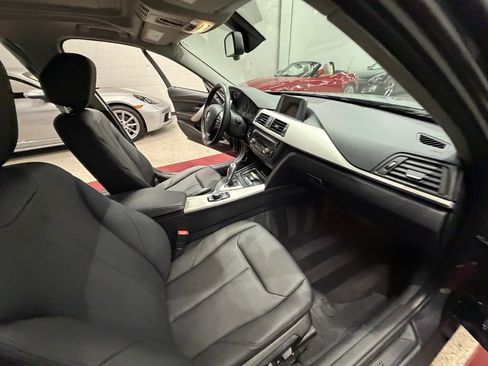 Used 2013 BMW 320i xDrive Sedan AWD/4WD image 34