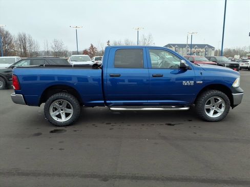 Used 2017 RAM 1500 ST w/ SXT Appearance Group image 7