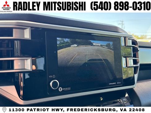 Used 2022 Toyota Tundra SR5 image 9