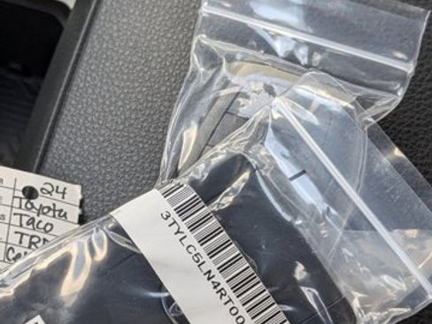 New 2024 Toyota Tacoma TRD Sport image 28