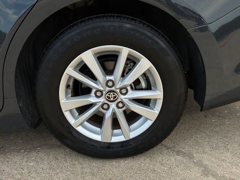 Used 2025 Toyota Camry LE FWD image 9